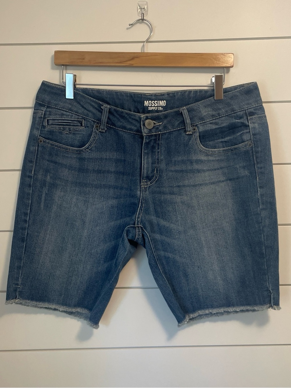 Mossimo Supply Co. Faded Blue Denim Bermuda Shorts frayed raw hem stretchy